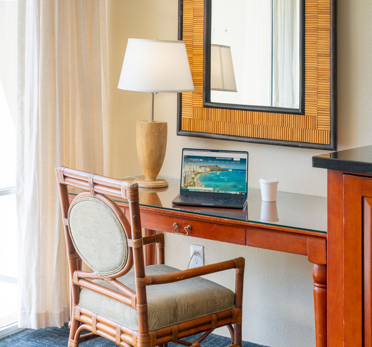 Ohia Waikiki Studio Suites